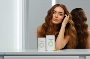 Women Vibrant Long Hair Nutrafol